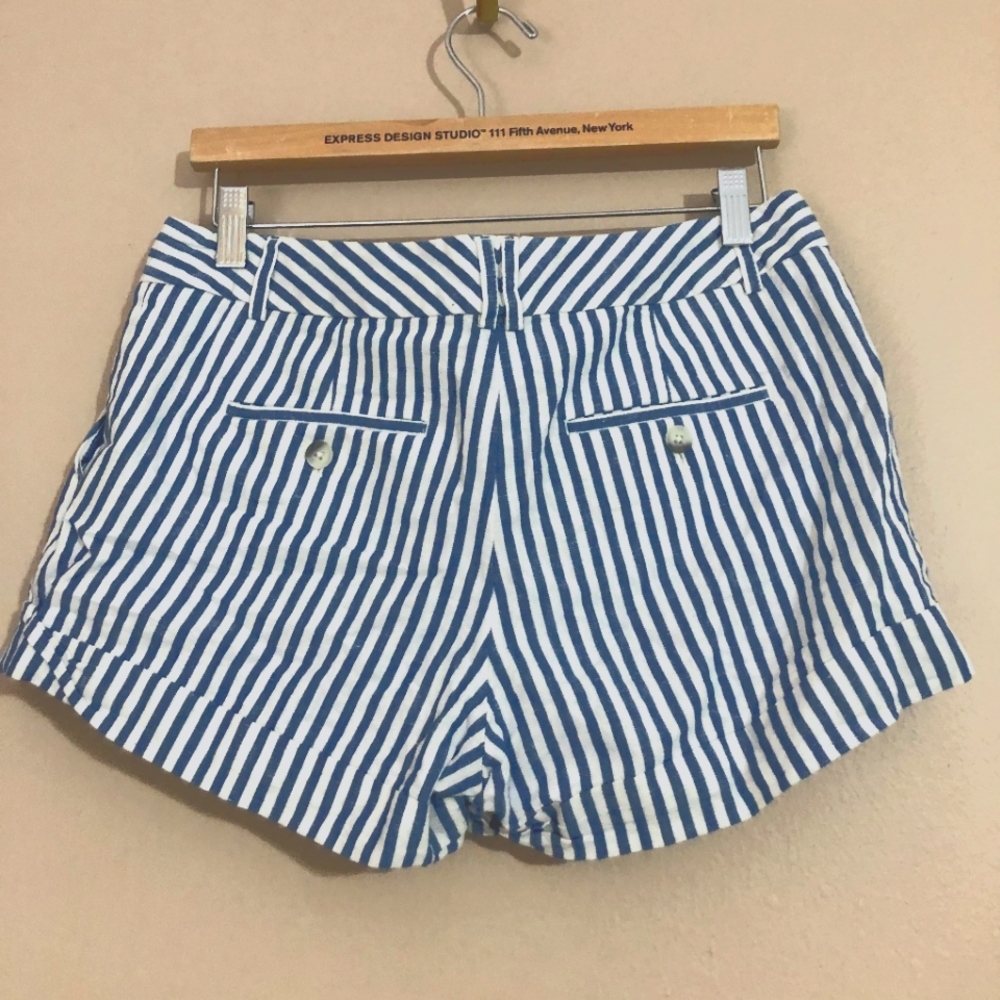 Exress Linen Striped Shorts - Picture 2 of 5